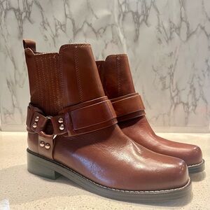 Marc Fisher LTD Mizzie Chelsea Boots